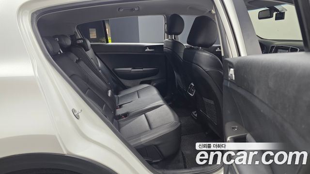 Kia Sportage 2016 — photo 11