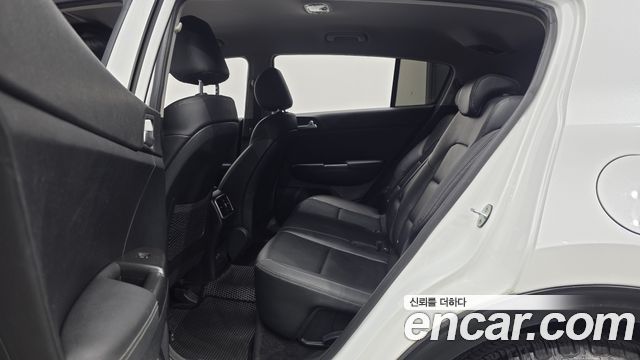 Kia Sportage 2016 — photo 12