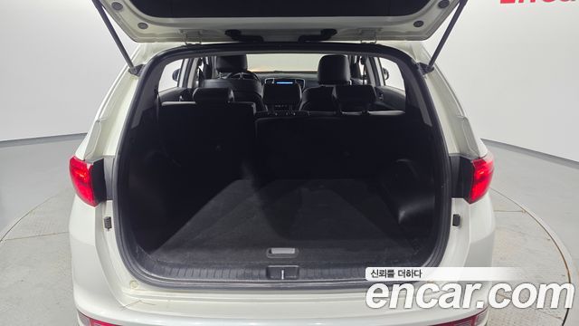 Kia Sportage 2016 — photo 16