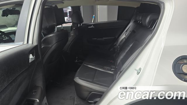 Kia Sportage 2016 — photo 11