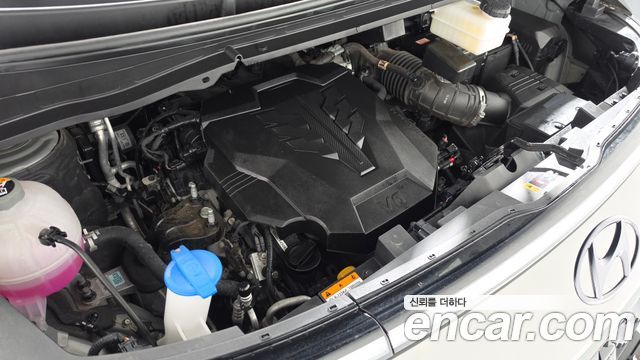 Hyundai Staria 2023 — photo 6