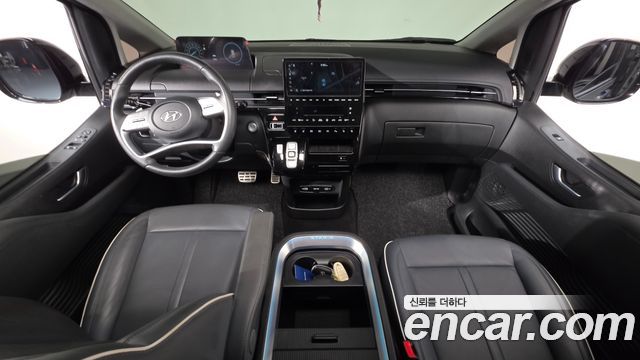 Hyundai Staria 2023 — photo 10