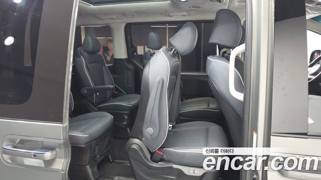 Hyundai Staria 2023 — photo 17