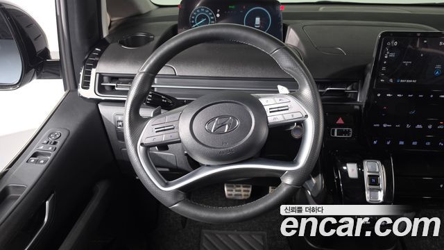 Hyundai Staria 2023 — photo 18