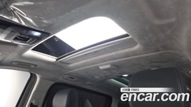 Hyundai Staria 2023 — photo 22