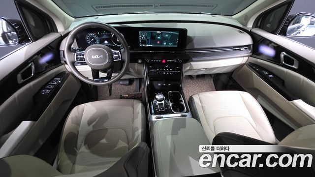 Kia Canival 2023 — photo 10