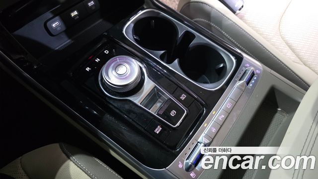 Kia Canival 2023 — photo 12