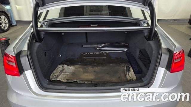 Audi A6 2012 — photo 20