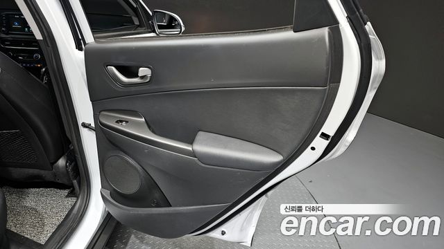 Hyundai Kona 2020 — photo 30