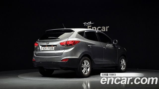 Hyundai Tucson 2010 — photo 2
