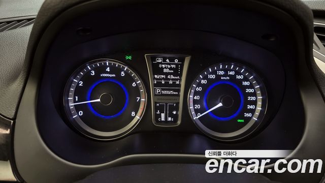 Hyundai Grandeur 2016 — photo 8