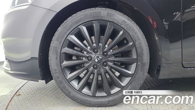 Kia K7 2018 — photo 5