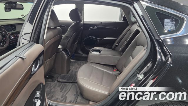 Kia K7 2018 — photo 12