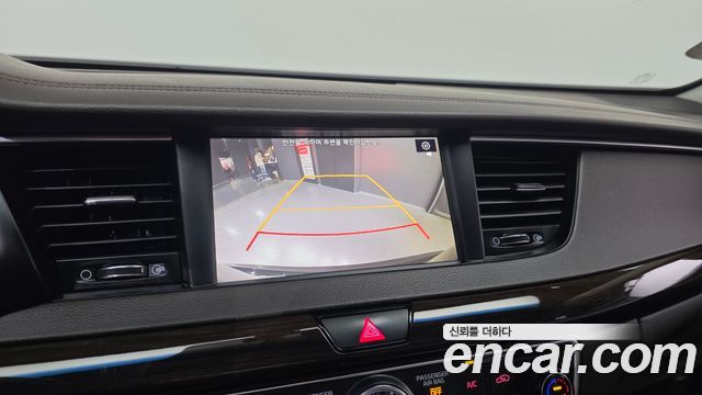 Kia K7 2018 — photo 17