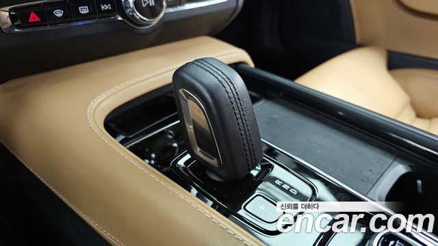 Volvo V90 2021 — photo 12