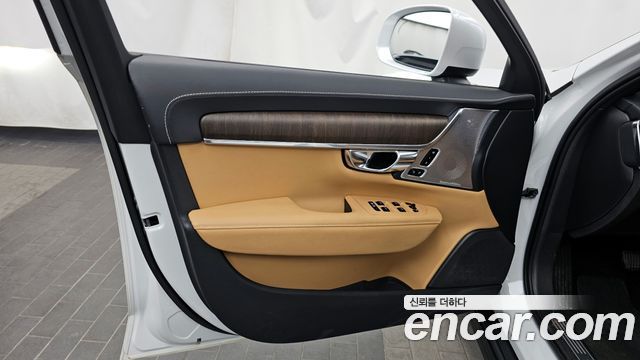 Volvo V90 2021 — photo 14