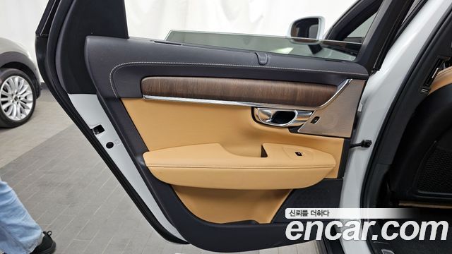 Volvo V90 2021 — photo 15