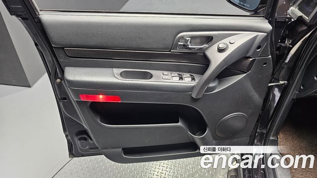 KG Mobility KORANDO 2018 — photo 14