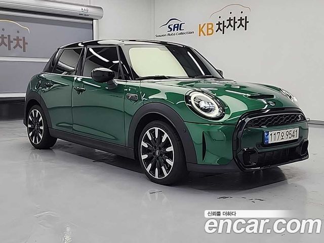 Mini Cooper 2022 — photo 2