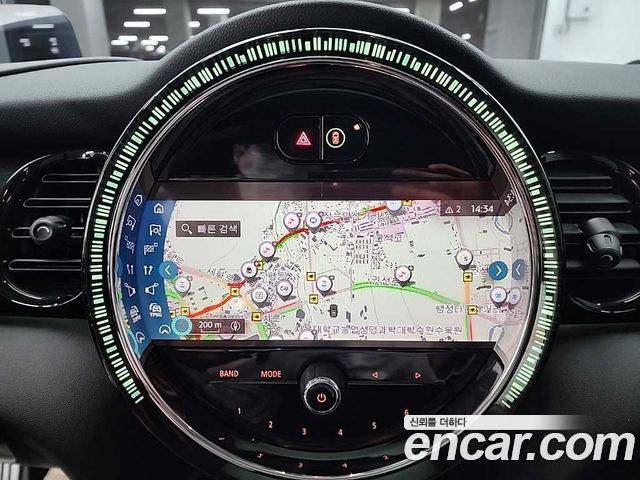Mini Cooper 2022 — photo 14