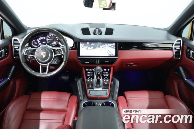 Porsche Cayenne 2020 — photo 7