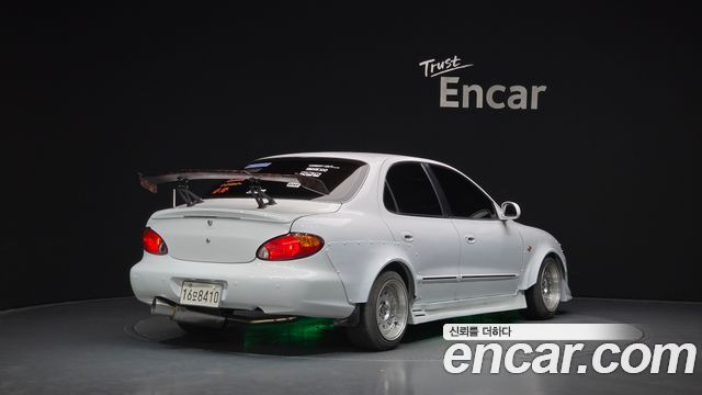 Hyundai AVANTE 2000 — photo 2