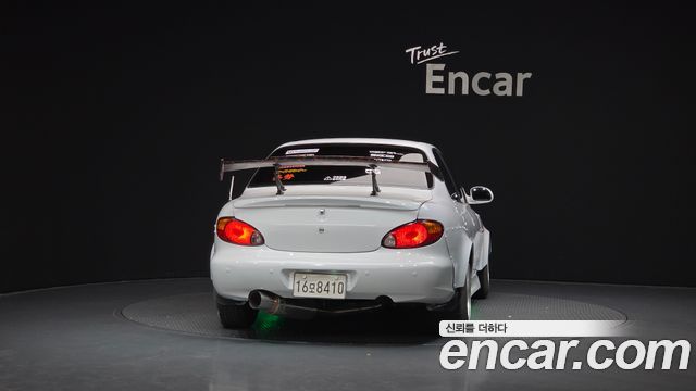 Hyundai AVANTE 2000 — photo 4