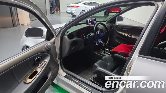 Hyundai AVANTE 2000 — photo 10