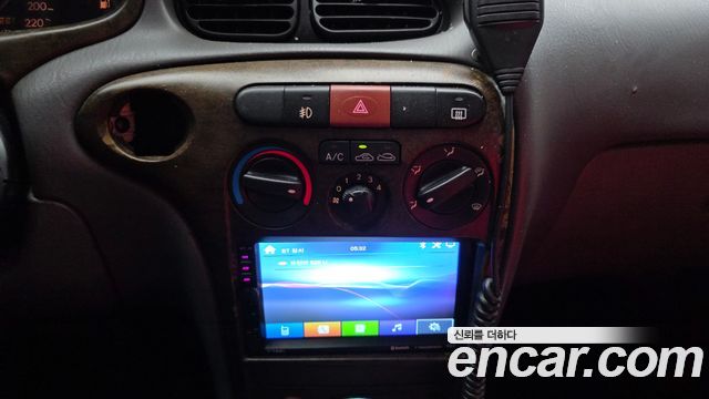 Hyundai AVANTE 2000 — photo 17