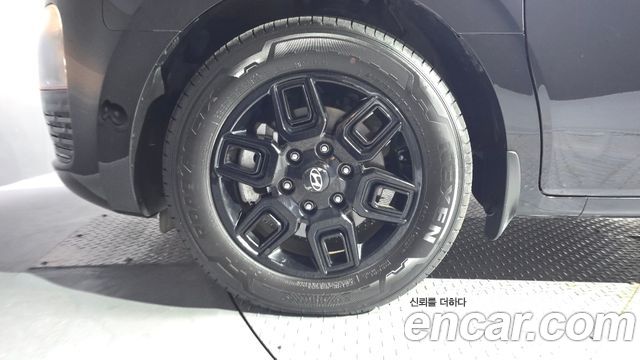 Hyundai Staria 2025 — photo 5