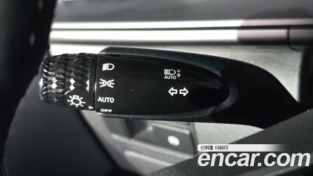 Hyundai Staria 2025 — photo 24