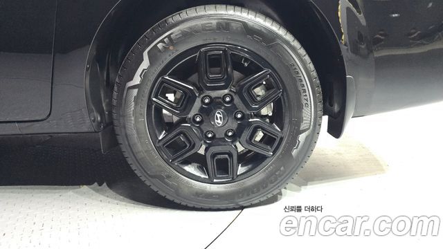 Hyundai Staria 2025 — photo 7