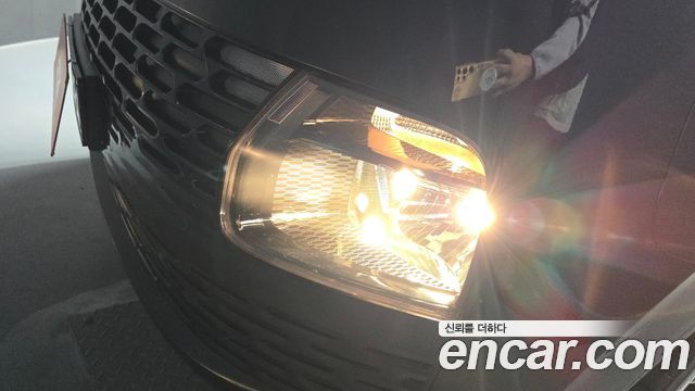 Hyundai Staria 2025 — photo 8