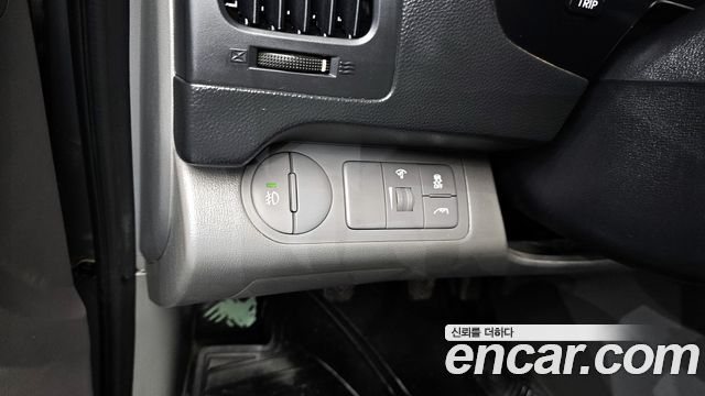 Hyundai Starex 2016 — photo 16