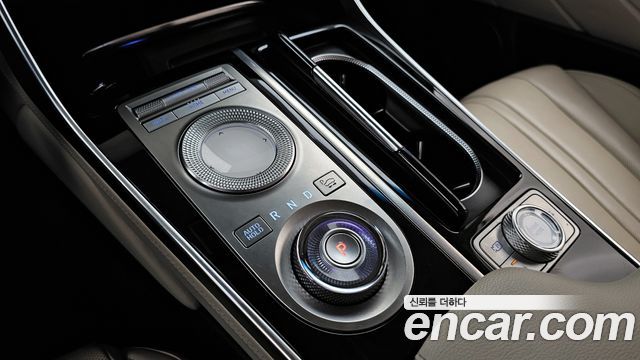 Genesis GV80 2020 — photo 9