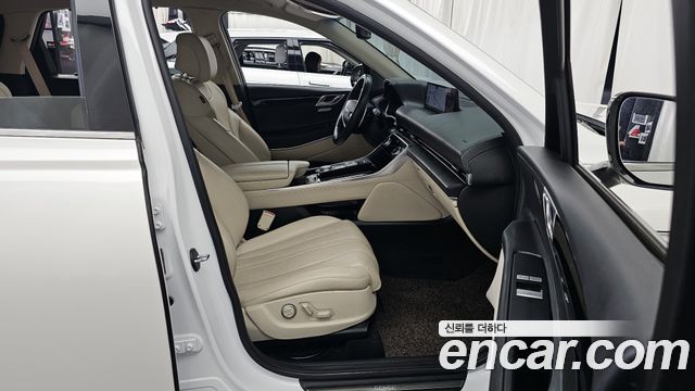 Genesis GV80 2020 — photo 11