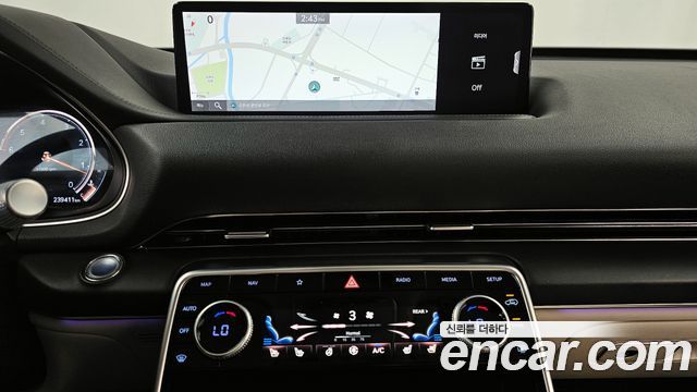 Genesis GV80 2020 — photo 14