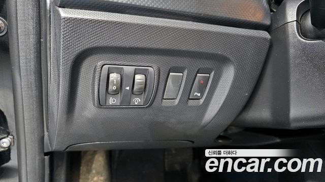 Renault Korea QM3 2015 — photo 16