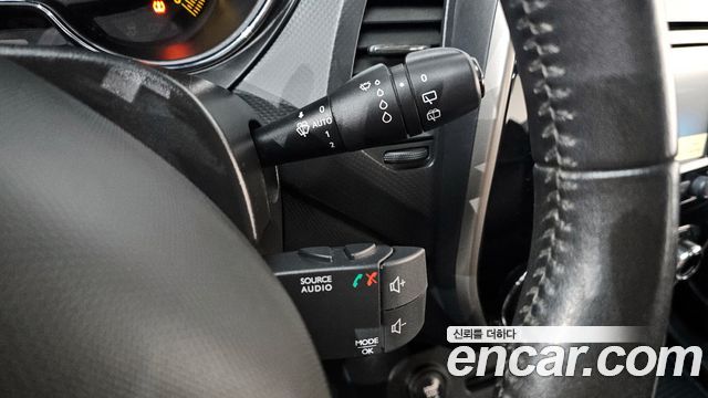 Renault Korea QM3 2015 — photo 17