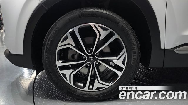 Hyundai Santafe 2019 — photo 5