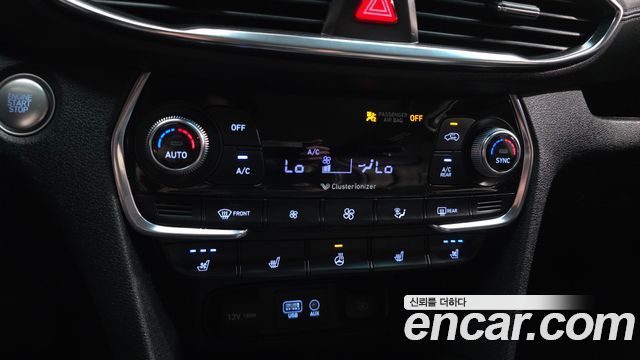 Hyundai Santafe 2019 — photo 16