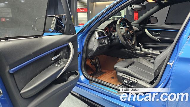 BMW 3-Series 2017 — photo 10