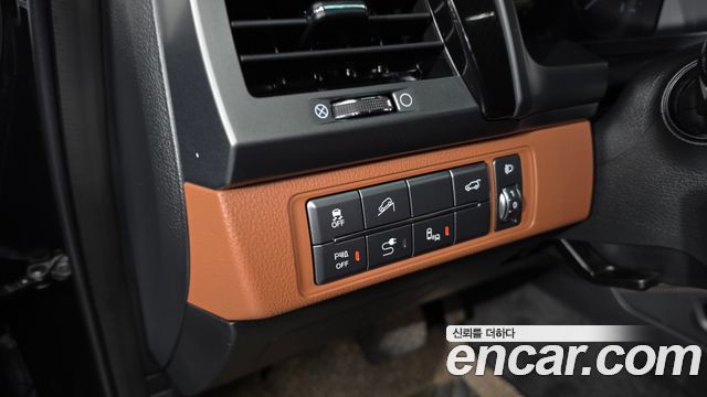 KG Mobility Rexton 2020 — photo 28