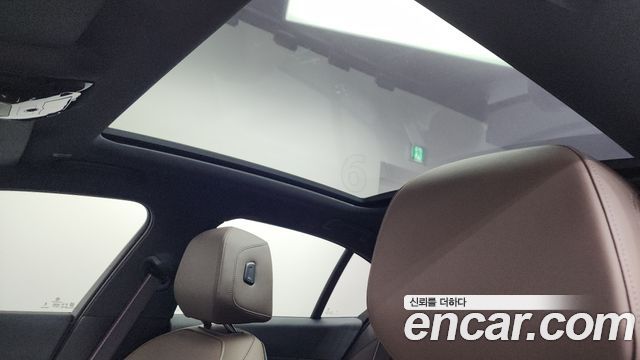 BMW 5-Series 2024 — photo 24