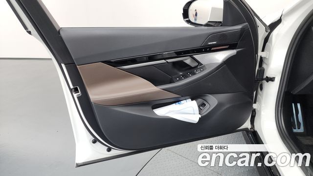 BMW 5-Series 2024 — photo 14