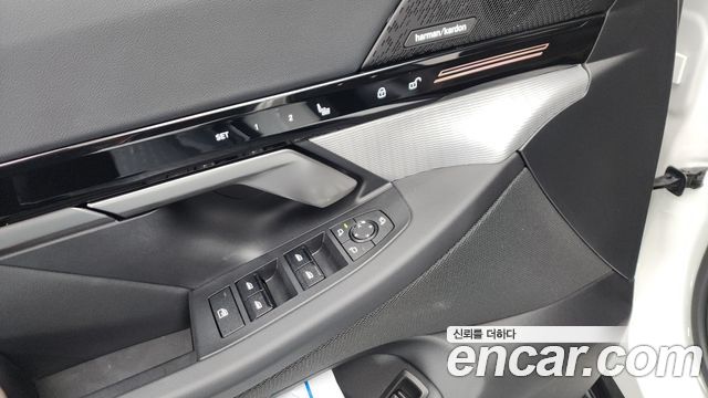 BMW 5-Series 2024 — photo 39