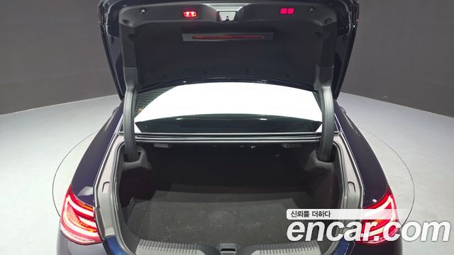 Mercedes-Benz CLS-Class 2019 — photo 26