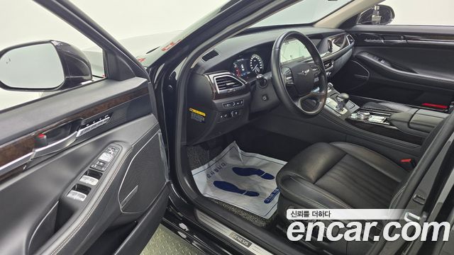 Genesis G90 2019 — photo 13