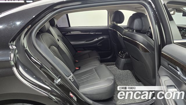 Genesis G90 2019 — photo 17