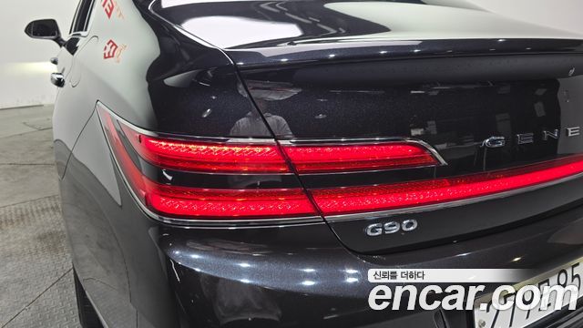 Genesis G90 2019 — photo 9
